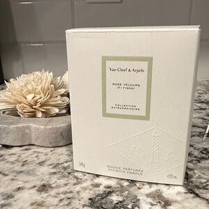Van Cleef & Arpels Rose Velours Scented Candle in White Box